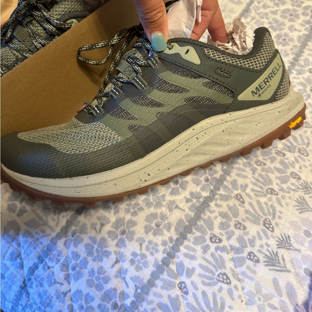 Merrell size 11 Womens Antora 3 GT Hiking/Trail Runners